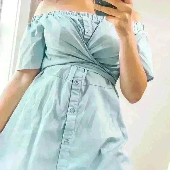 Francesca’s blue sky  - Picture 7 of 8